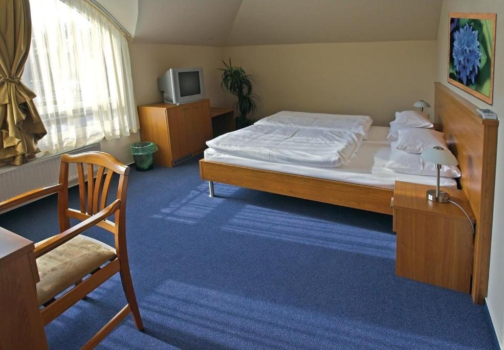 Hotel Promedicum Panzio Veszprém Camera foto
